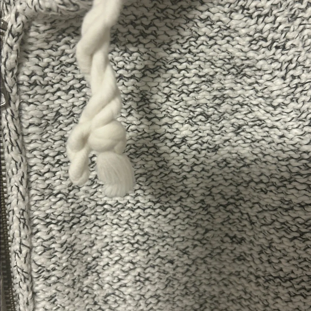 TNA CROPPED HOODIE ZIP UP - Picture 3 of 3